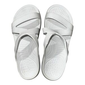 NUUSOL White Comfort Strappy Sandals Size‎ 8 Foam Comfy Footbed